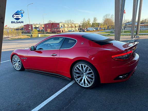 Maserati GranTurismo 4 of 5