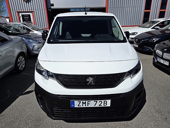 Peugeot Partner 3 of 5