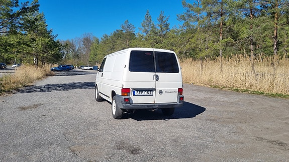 Volkswagen Transporter 4 of 5