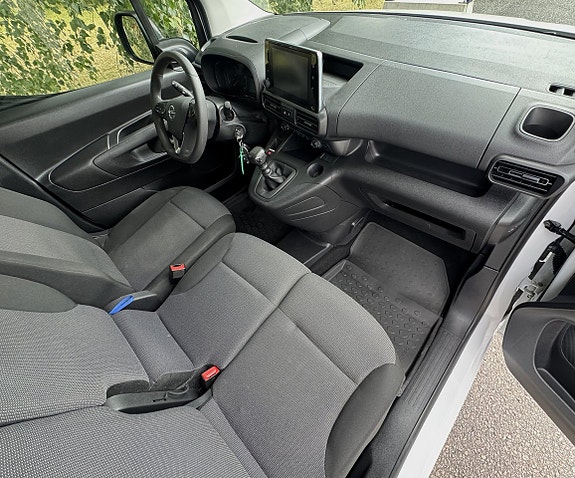 Opel Combo 10 of 21