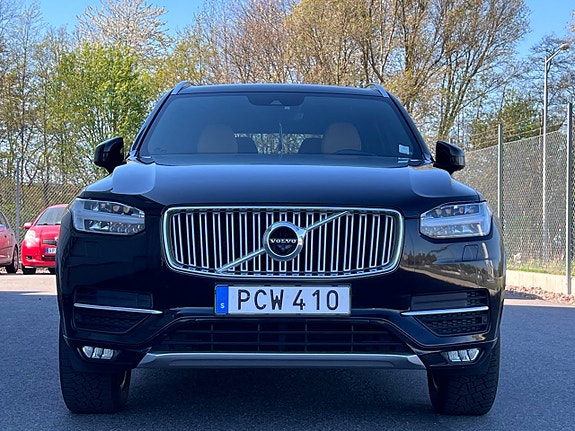 Volvo XC90 26 of 30