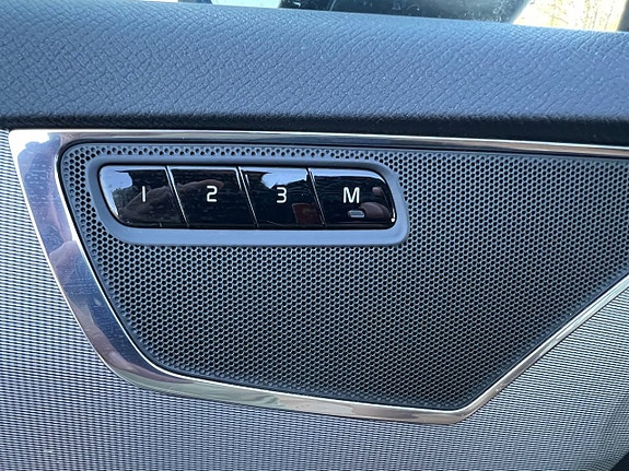 Volvo XC90 12 of 30
