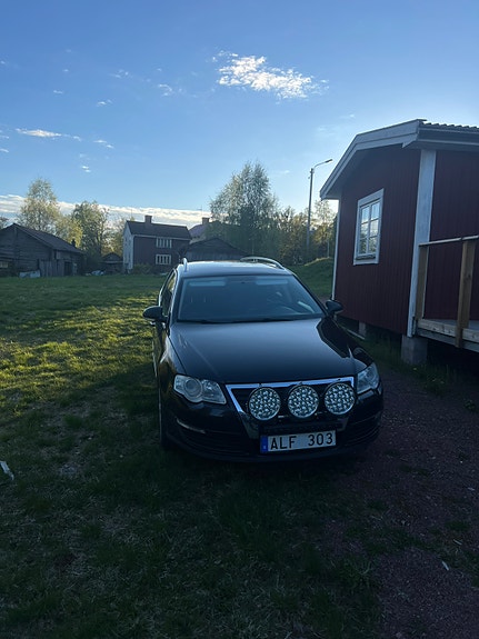 Volkswagen Passat 3 of 3