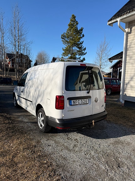 Volkswagen Caddy Maxi 3 of 5