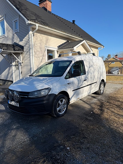 Volkswagen Caddy Maxi 2 of 5