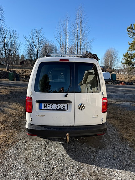 Volkswagen Caddy Maxi 4 of 5