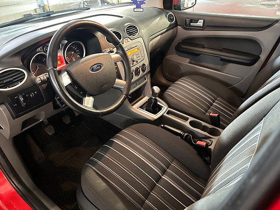 Ford Focus 12 of 14