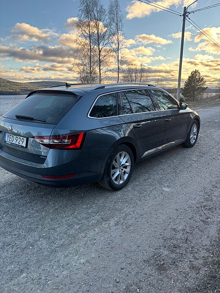 Skoda Superb 4 of 5