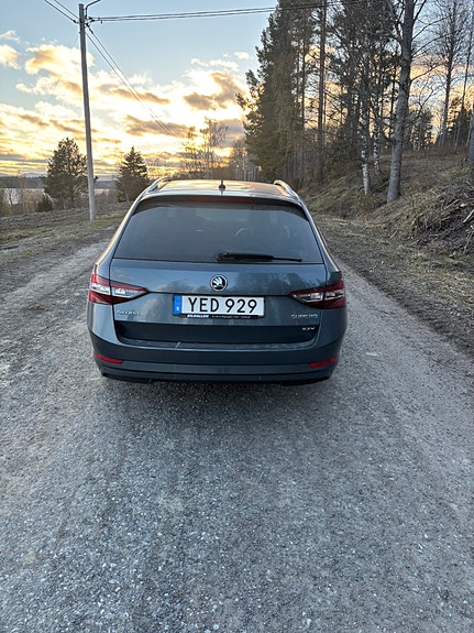 Skoda Superb 5 of 5