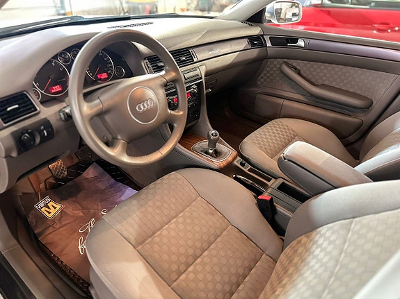Audi A6 12 of 14
