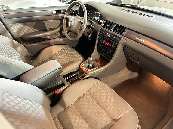 Audi A6 7 of 14