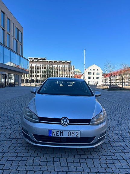 Volkswagen Golf VII 6 of 6
