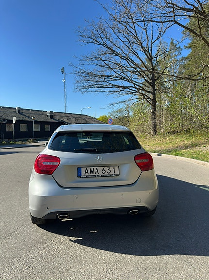 Mercedes-Benz A180 5 of 5