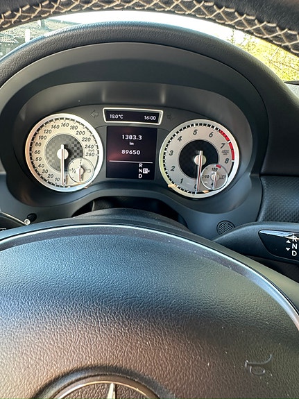 Mercedes-Benz A180 8 of 15