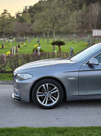 BMW 520d 4 of 5
