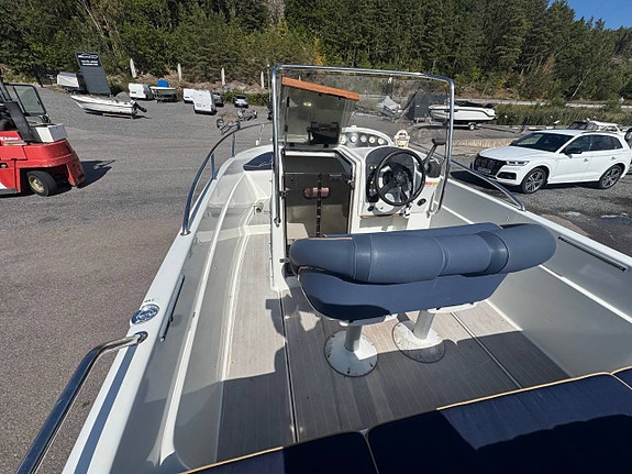 Finnmaster 6500 wa cruiser - Volvo penta d3-160 9 of 11