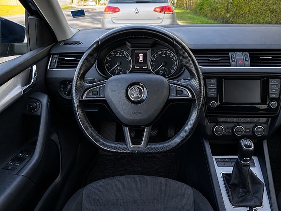 Skoda Octavia 4 of 5