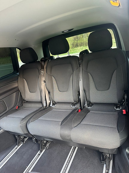 Mercedes-Benz V-Klass 4 of 5