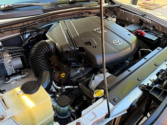 Toyota Tacoma 5 of 5