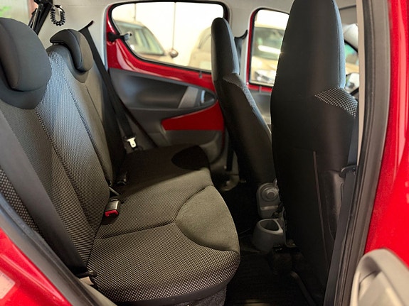 Toyota Aygo 13 of 13