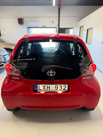 Toyota Aygo 4 of 13