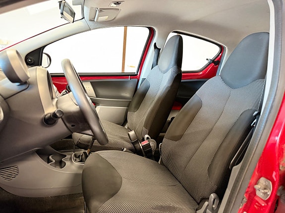 Toyota Aygo 9 of 13