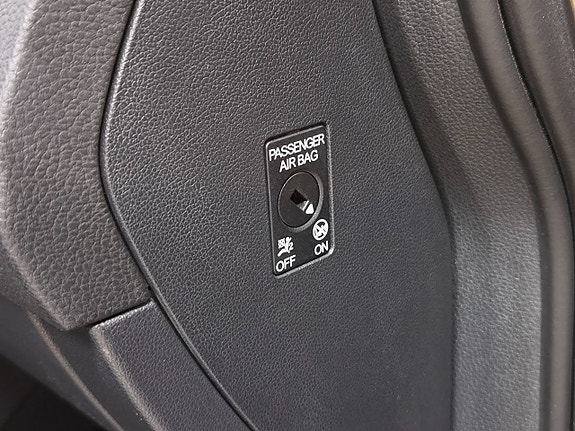 Volkswagen Golf Sportsvan 7 of 23