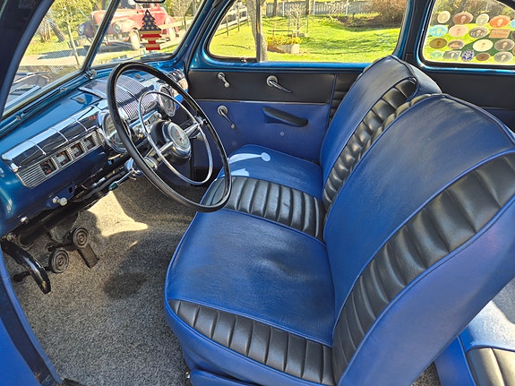 Ford V8 4 of 5
