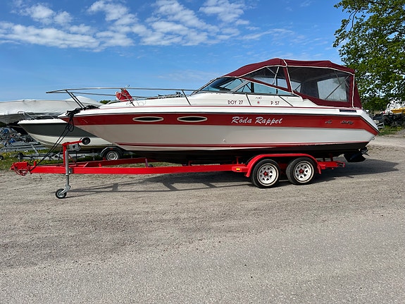 Sea Ray 230 Cuddy Cabin Daycruiser 7 of 10