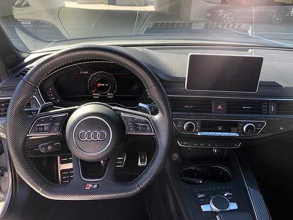 Audi RS4 8 of 10