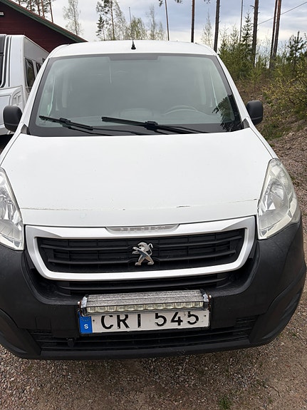 Peugeot Partner 2 of 5