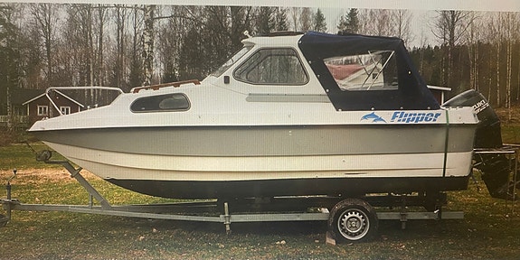 Flipper 580 kabin 2 of 8
