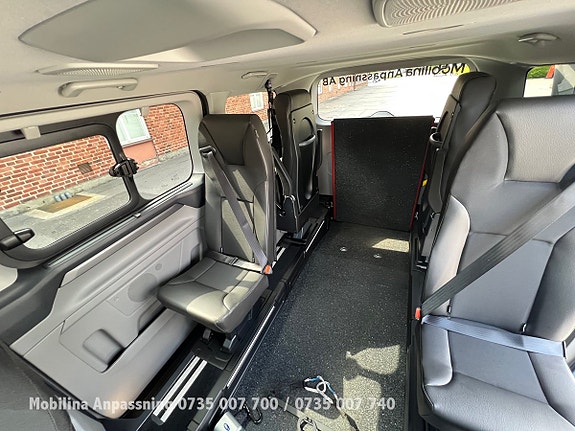 Ford Custom Tourneo 19 of 30