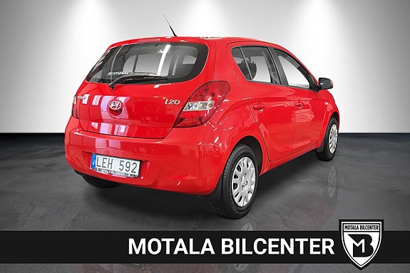 Hyundai i20 8 of 15
