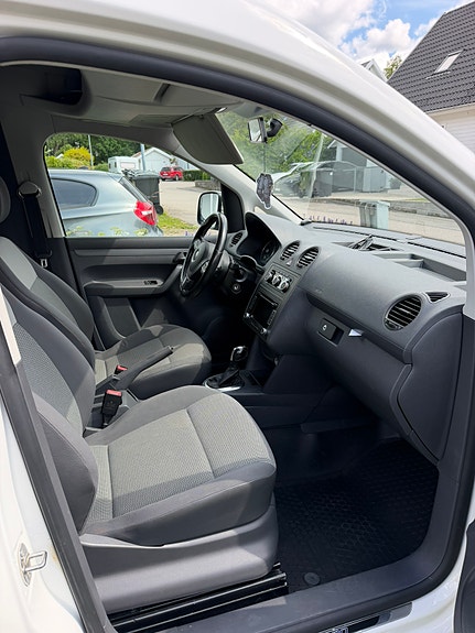 Volkswagen Caddy 9 of 9