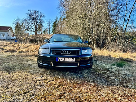 Audi A8 4 of 5