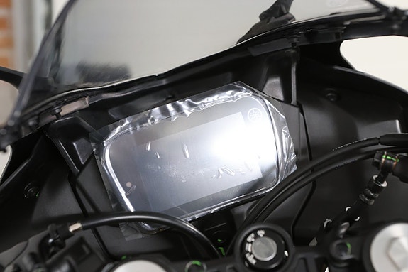 Yamaha YZF-R125 7 of 8