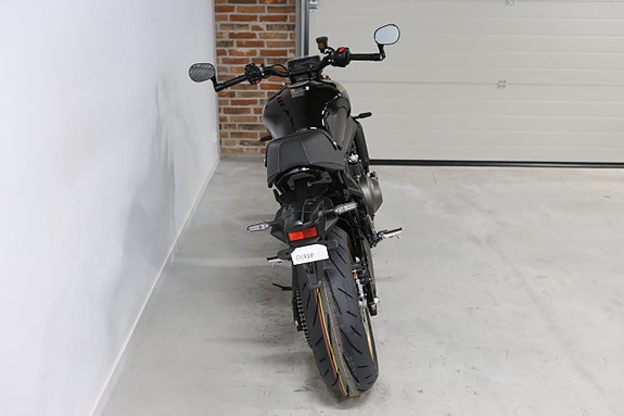 Yamaha XSR 900 5 of 8