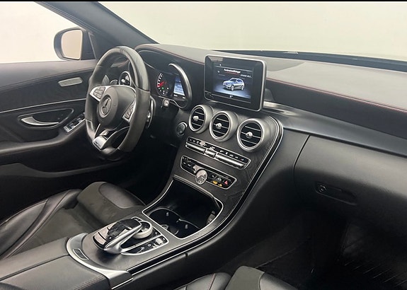 Mercedes-Benz C450 5 of 6
