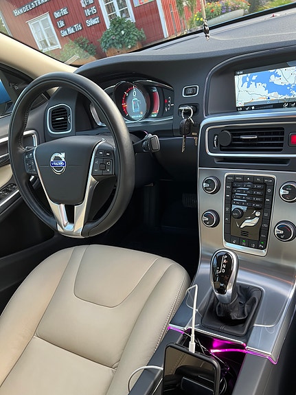 Volvo S60 9 of 12