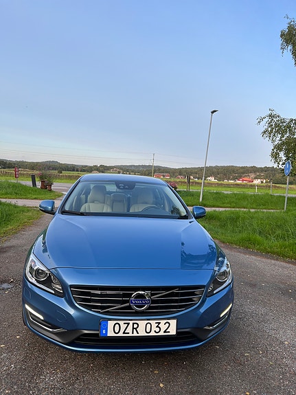 Volvo S60 10 of 12