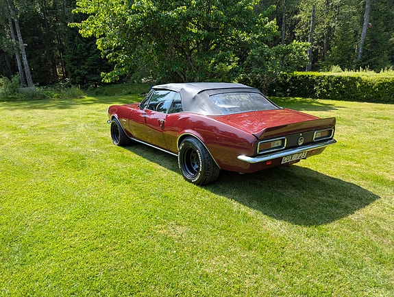 Chevrolet Camaro SS 2 of 5