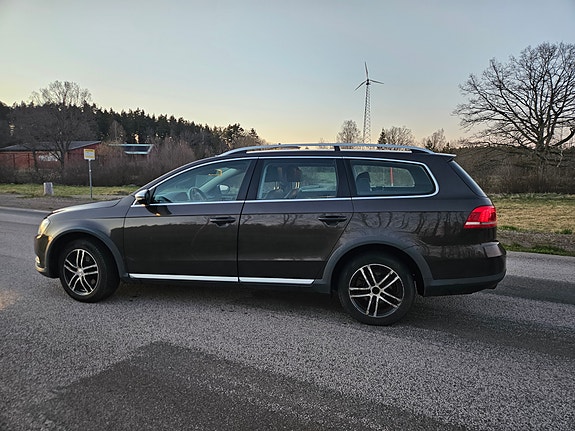 Volkswagen Passat Alltrack 5 of 5