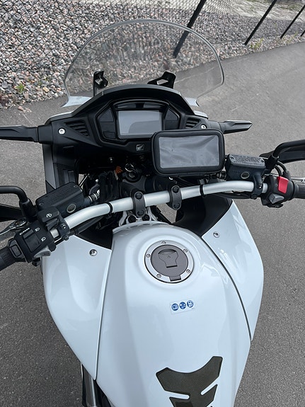Honda VFR800X Crossrunner 3 of 5