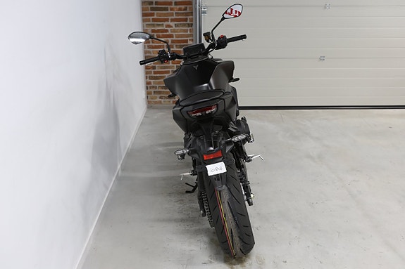 Yamaha MT 09 5 of 8