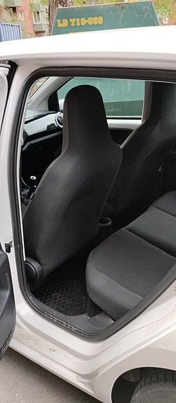 Volkswagen UP! 3 of 3
