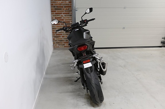 Honda Hornet 750 5 of 8
