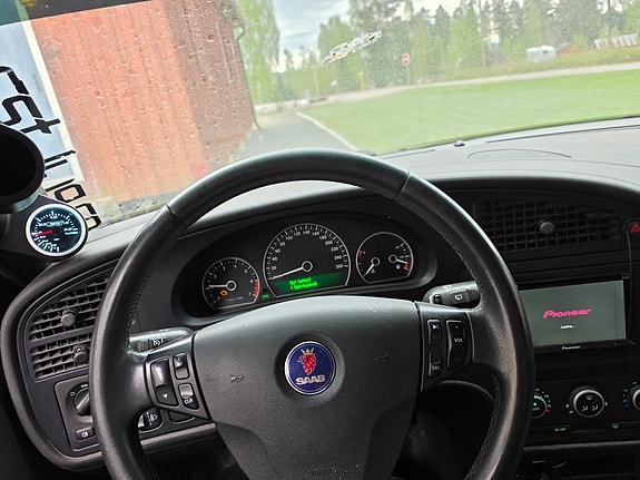 Saab 9-5 4 of 5
