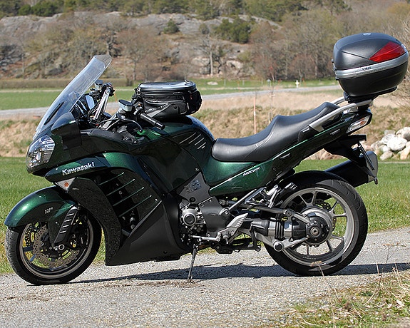 Kawasaki 1400GTR 4 of 5