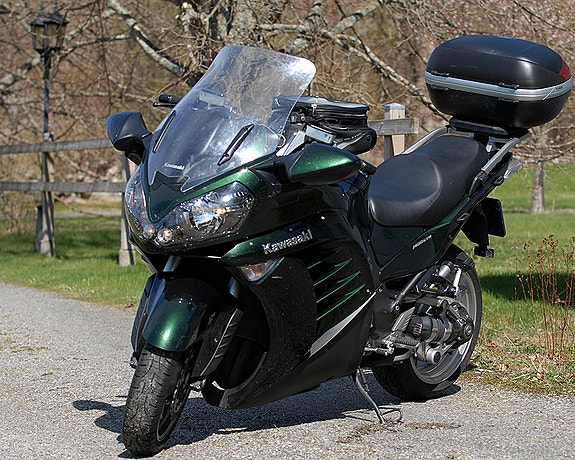 Kawasaki 1400GTR 6 of 7